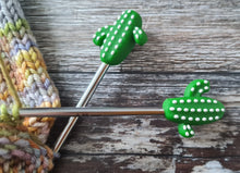 Load image into Gallery viewer, Knitting needle stoppers.Cactii