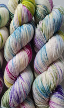 Load image into Gallery viewer, Bauble bling.4ply High twist.