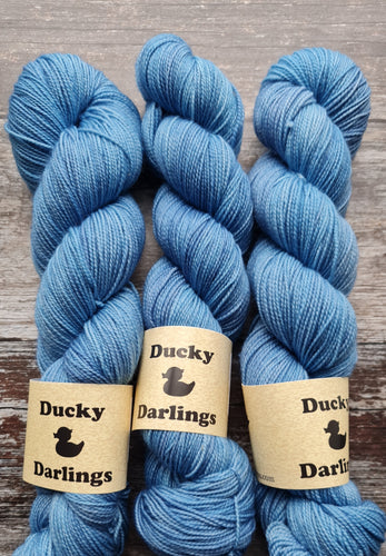 Sky blue, superwashed merino nylon 4ply HT.