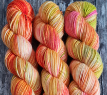 Load image into Gallery viewer, Jelly bean roulette,merino cashmere nylon DK