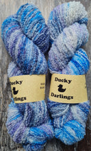 Load image into Gallery viewer, Blue willow,  Dk  Boucle 100g 220m.