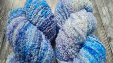 Load image into Gallery viewer, Blue willow,  Dk  Boucle 100g 220m.