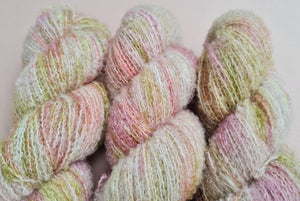 Daisy chain. 4ply Boucle