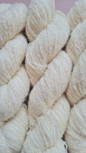 Load image into Gallery viewer, Natural.4ply Boucle