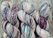 Load image into Gallery viewer, Hibiscus night.Sport weight,superwashed merino nylon