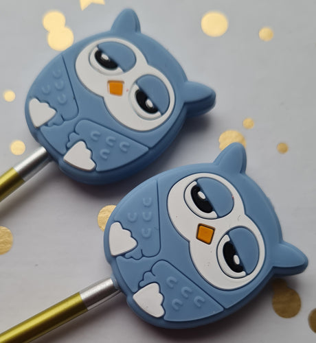 Knitting needle stoppers,blue owls.