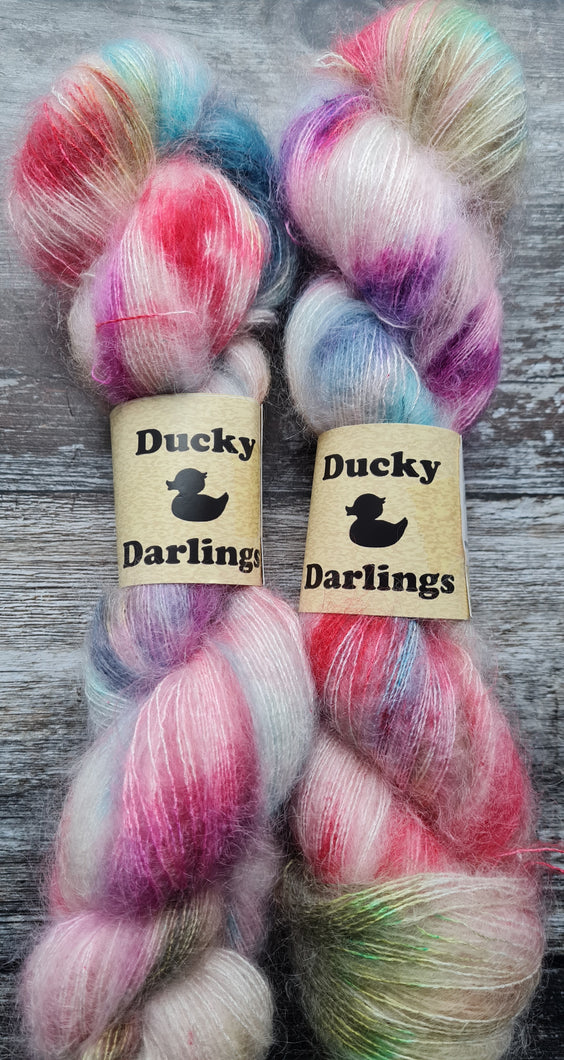 Hibiscus bloom,mohair silk 50g