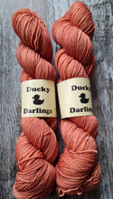 Load image into Gallery viewer, Copper 4ply.