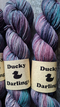 Load image into Gallery viewer, Cerinthe  4ply.