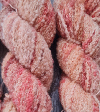 Load image into Gallery viewer, Blushing bride  Dk  Boucle 100g 220m.