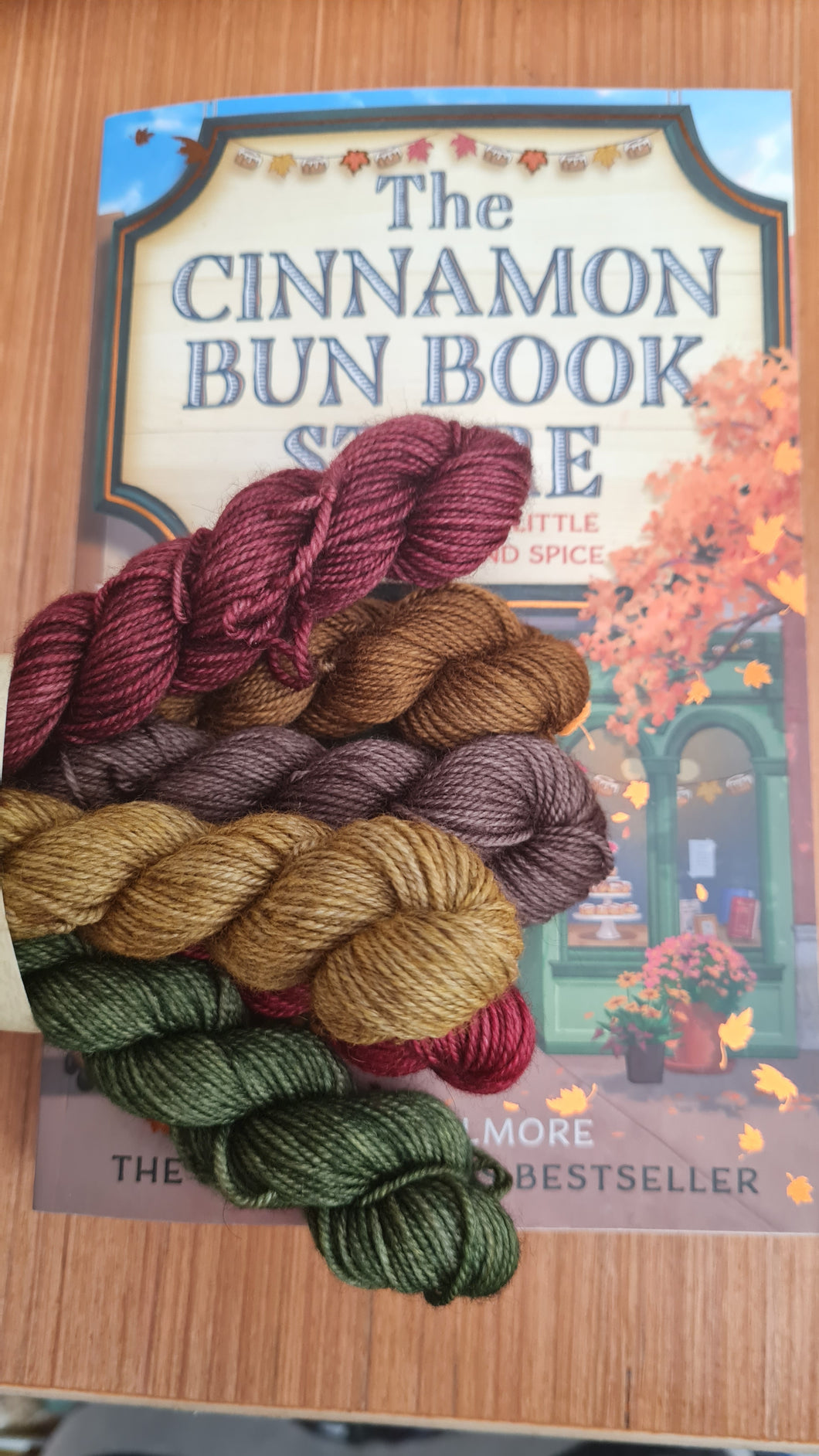 Cinnamon bun mini set luxury 4ply packs 20g x 6