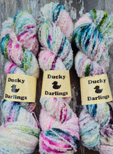 Load image into Gallery viewer, Naked illusion,  Dk  Boucle 100g 220m.