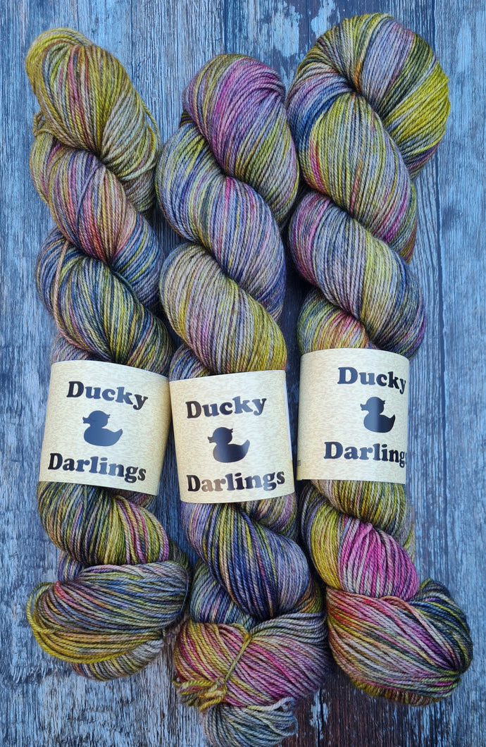 Parrot fashion,🦜, superwashed merino yak nylon