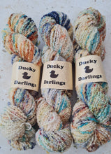 Load image into Gallery viewer, Away day,  Dk  Boucle 100g 220m.