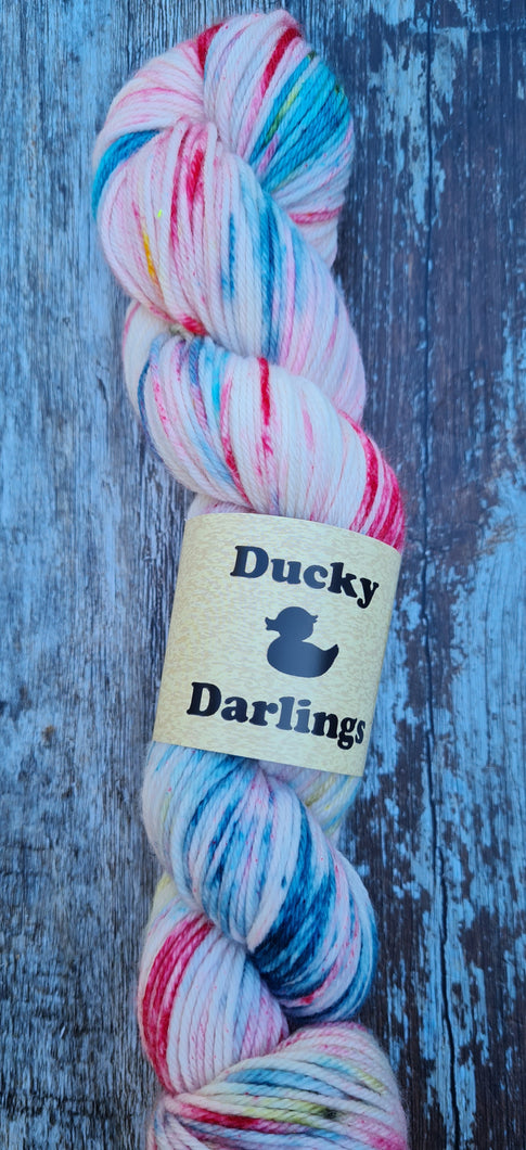 Hibiscus bloom Dk.