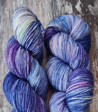 Load image into Gallery viewer, Moonglow 4ply