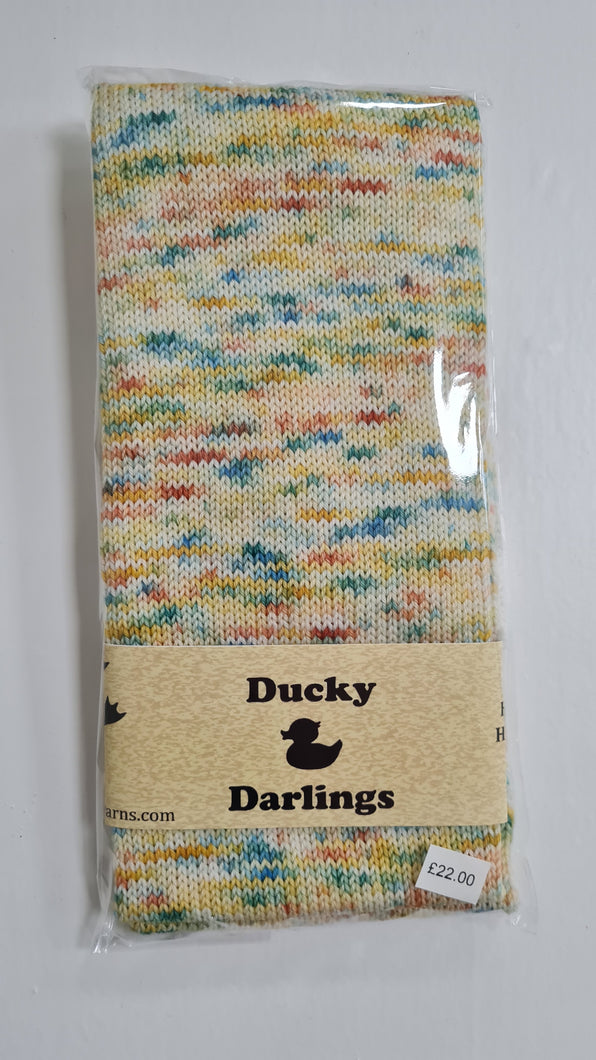 Sock tube cream speckled