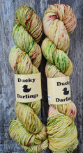 Load image into Gallery viewer, Vintage chintz,sportweight.
