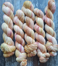 Load image into Gallery viewer, Tea rose 4 ply.