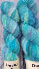 Load image into Gallery viewer, Sea sprite. 100%Alpaca air 50g