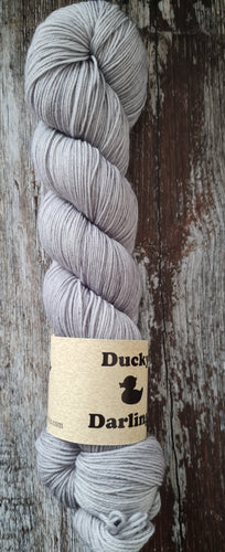 Silver lady,superwashed merino nylon